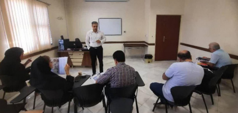 برگزاری دوره آموزش مکالمه زبان انگلیسی در دانشکده ها، معاونت ها و مراکز بهداشتی و درمانی در راستای بین‌المللی سازی دانشگاه